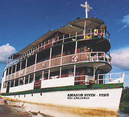 fo_aj50_crucero_en_el_río_Amazonas_perú.jpg